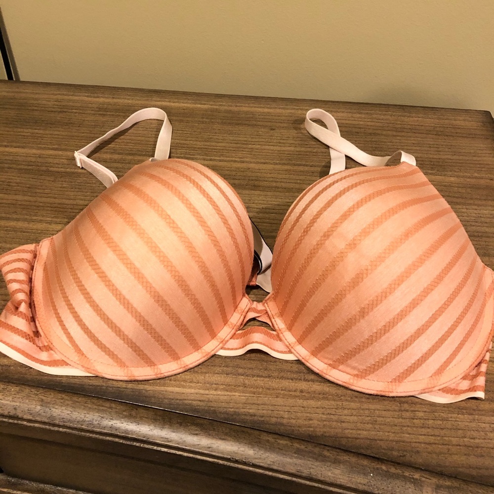 Victoria Secret Size 38 D perfect shape